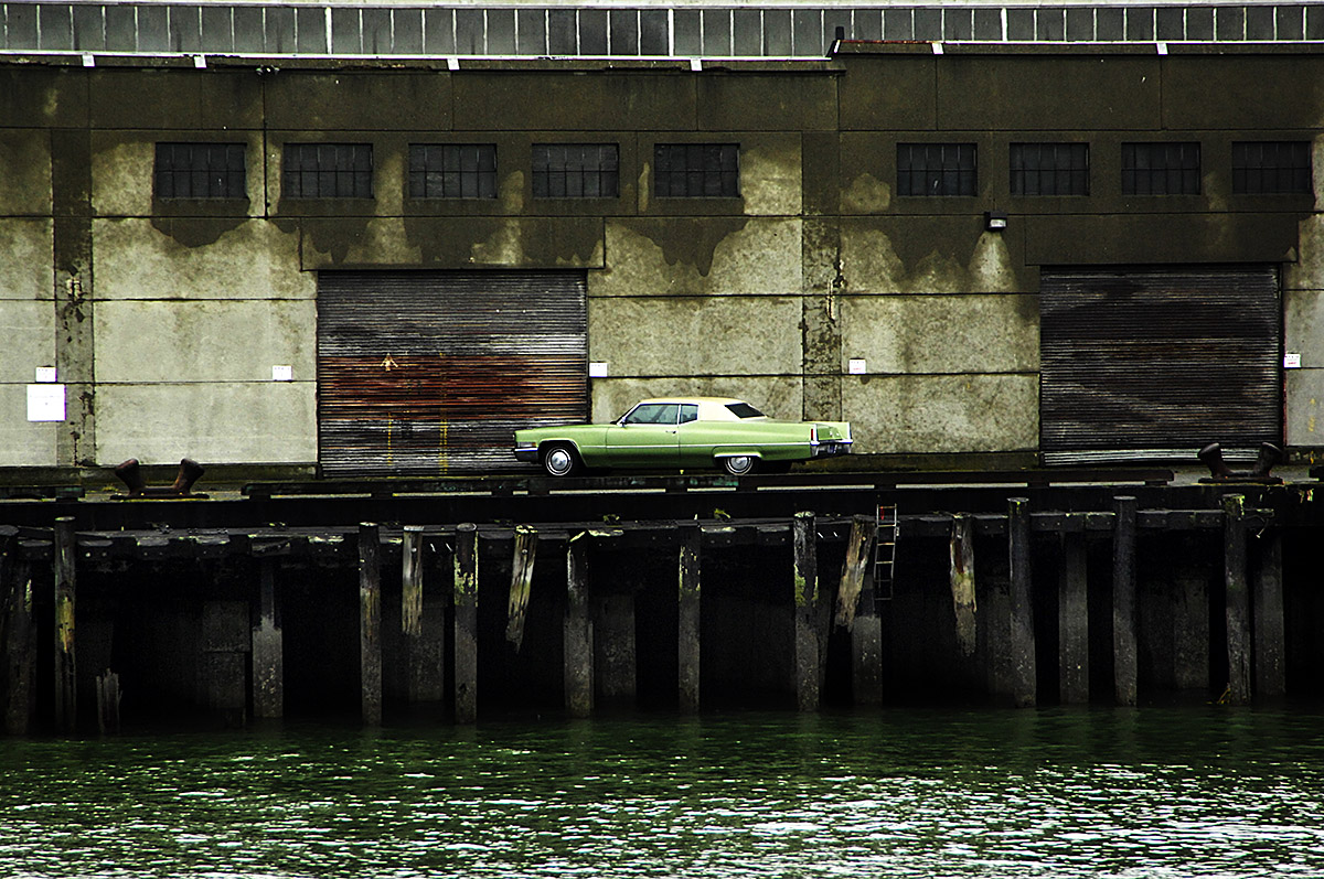 Old Stylish Car in San-Francisco Harbour, USA.